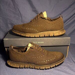 COLE HAAN- ZG RMSTD STITCH WING, BLACK BLACK, 9.5 men QS